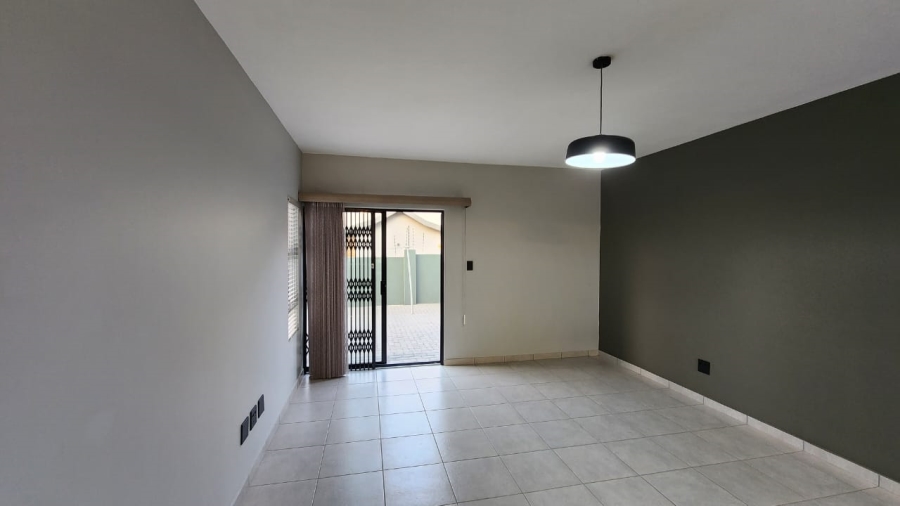 To Let 3 Bedroom Property for Rent in Waterval East North West